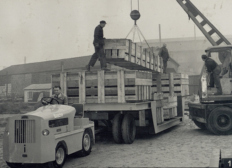Prise de contrôles des Établissements Bauche